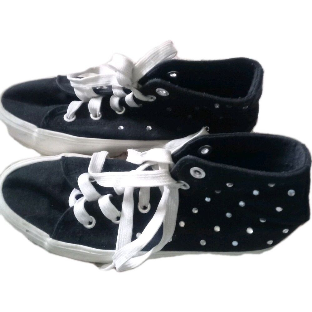 Girls MUDD hightop Sneaker Size 2 Black /w Rhinestone Emblessment Read